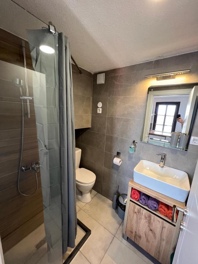 Patche Residence - A Wine Cellar Hideaway In The Historic Home Of Revolutionary Metodi Patche Ohrid Exterior foto